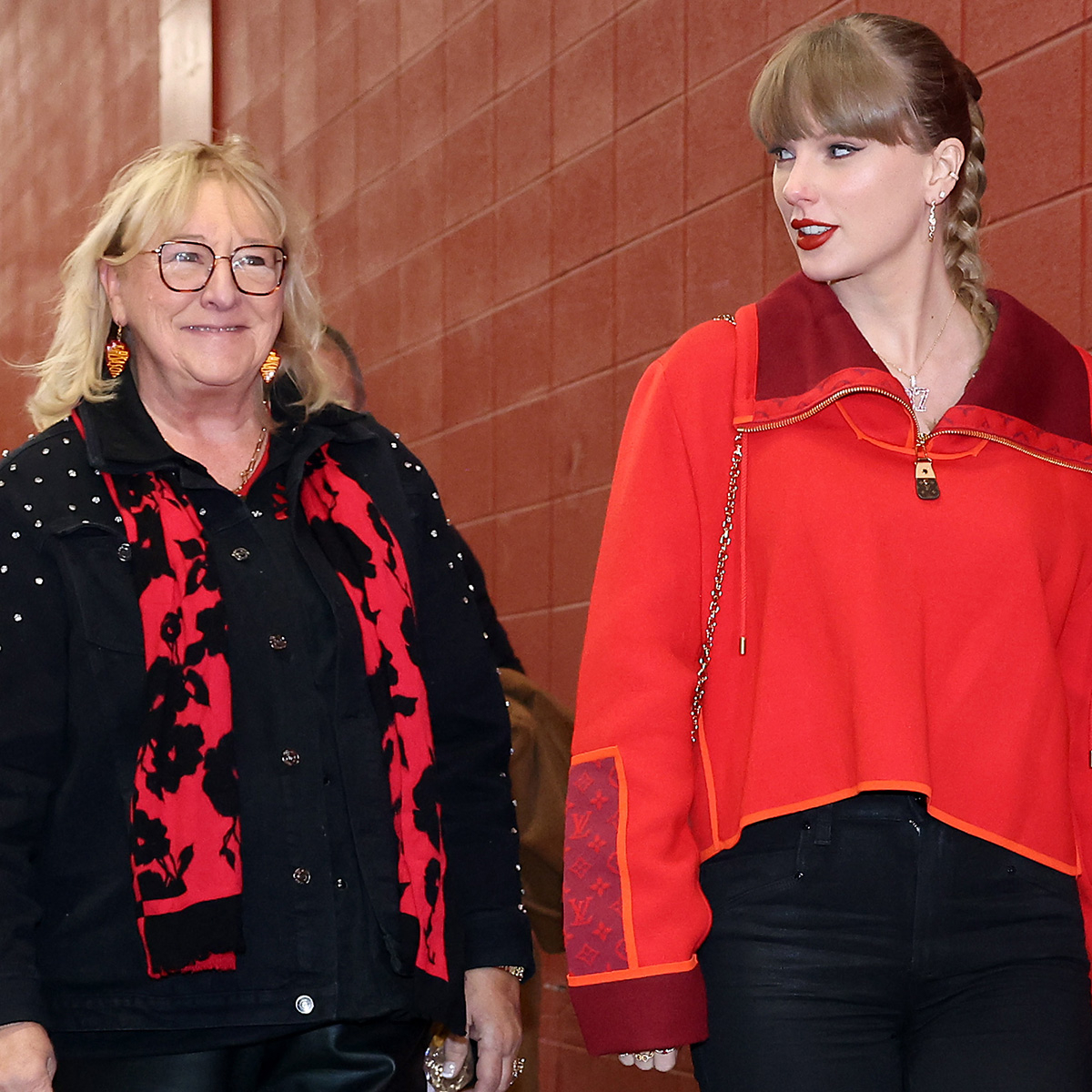 Proof Taylor Swift and Travis Kelce's Florida Date Is Donna Kelce-Approved