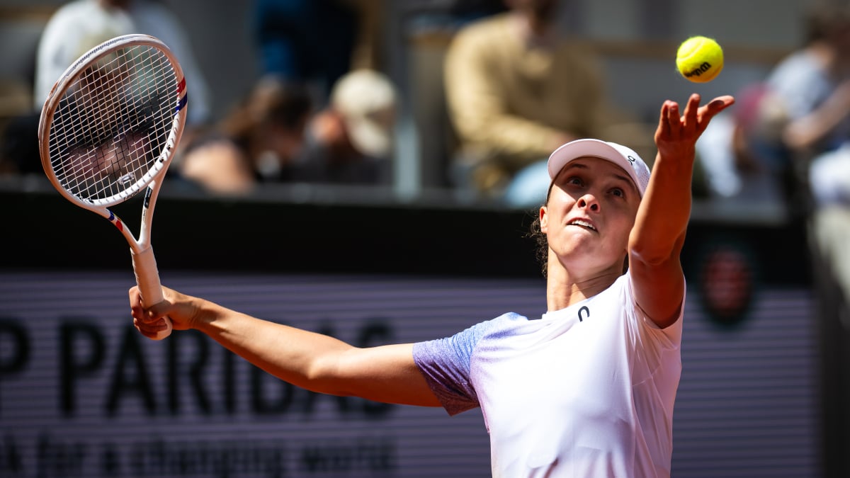 How to watch Sramkova vs. Swiatek online for free