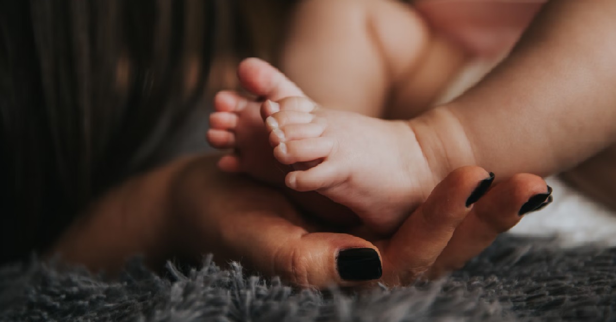 WOMAN SAYS HAVING HER CHILD WAS THE WORST DECISION OF HER LIFE