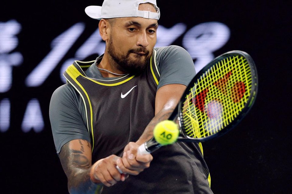 Kyrgios return at French Open stymied by new injury
