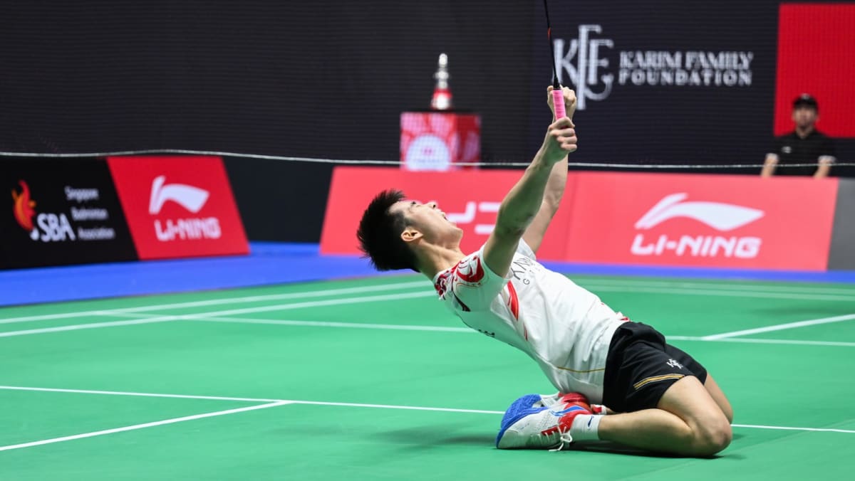 Loh Kean Yew through to Singapore Open quarters, Yeo Jia Min falls to world number 1