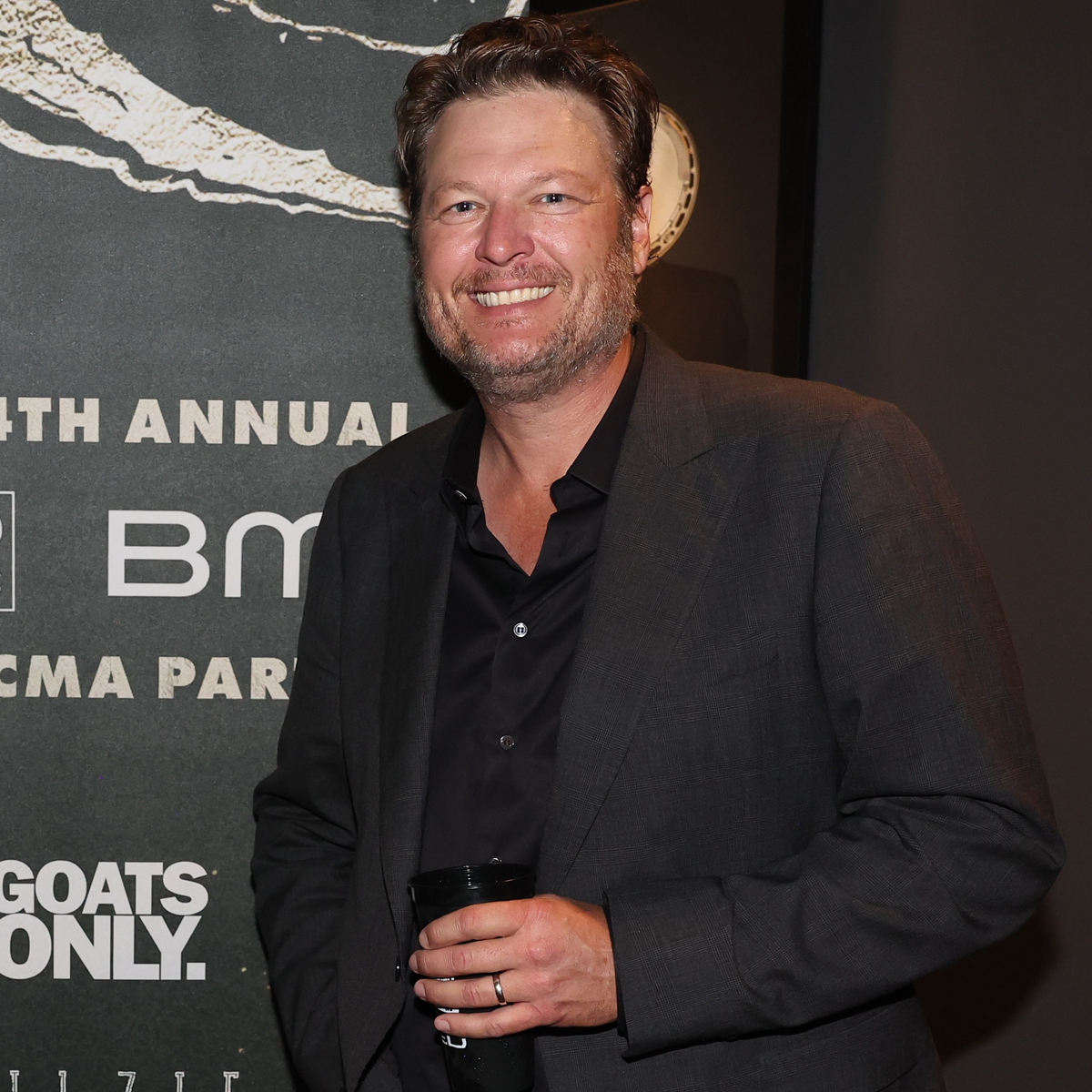 Blake Shelton Reacts to Controversy Over AMAs 2025 Pre-Taped Performance