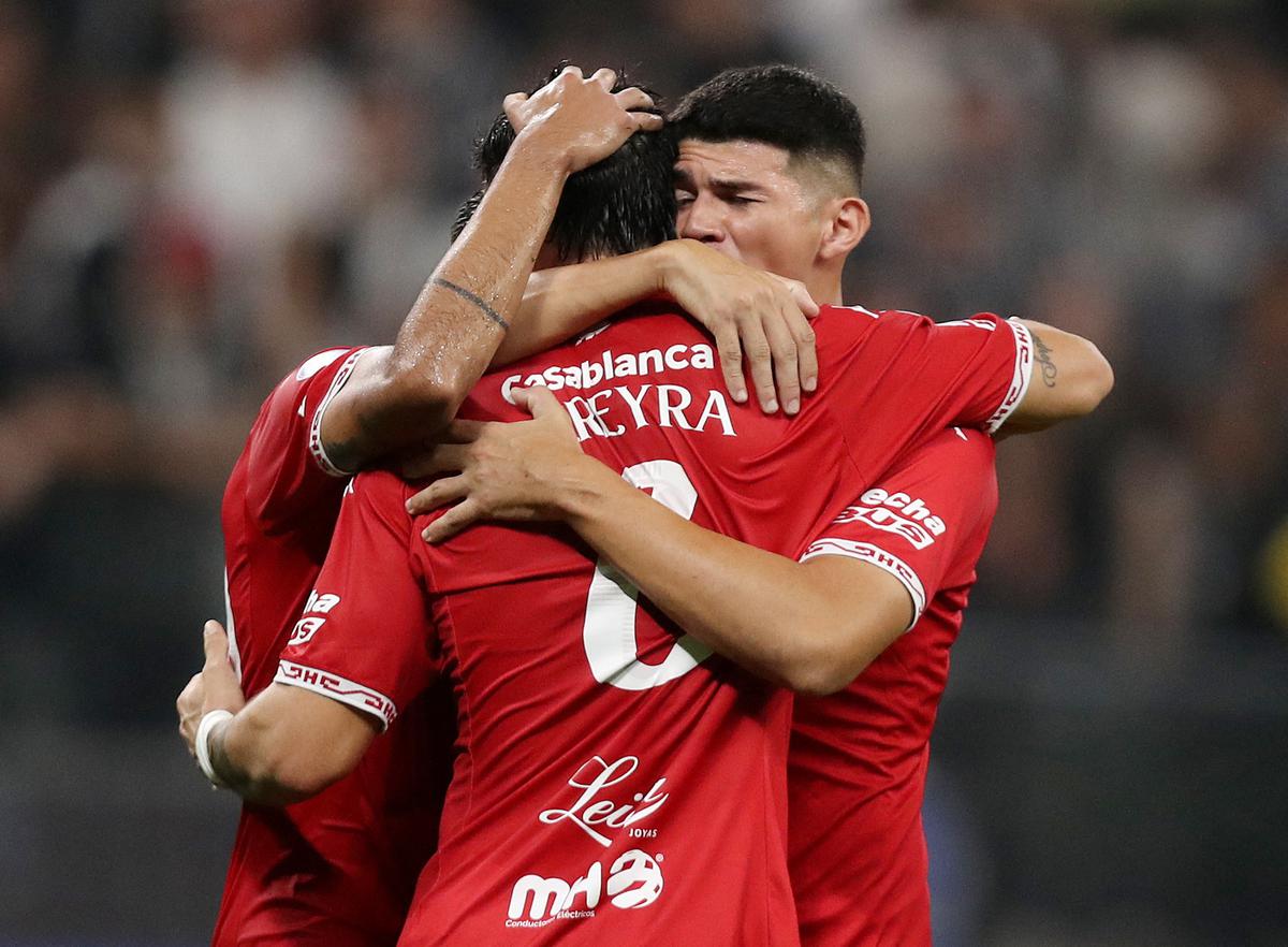 Long-Shots Huracan and Platense set for Argentine title decider