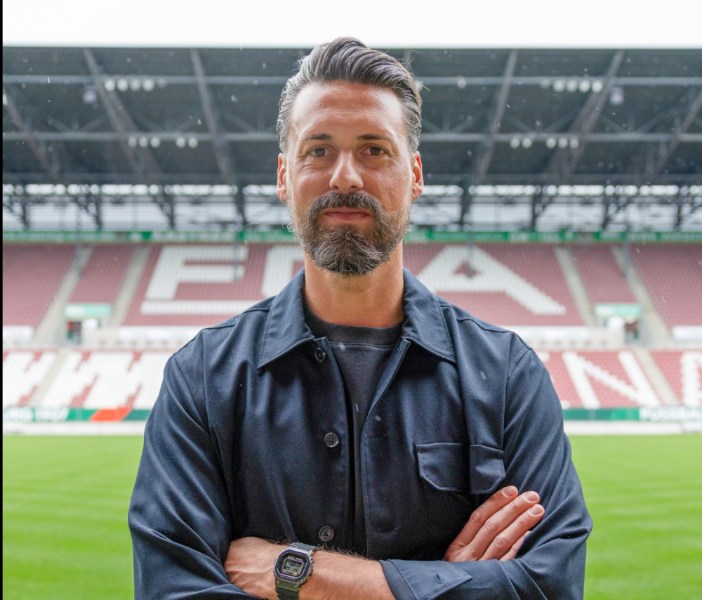 Wagner walks from Germany national duty to lead Augsburg club’s charge