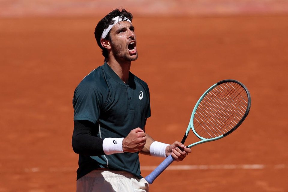 Musetti plays game of contrasts at French Open