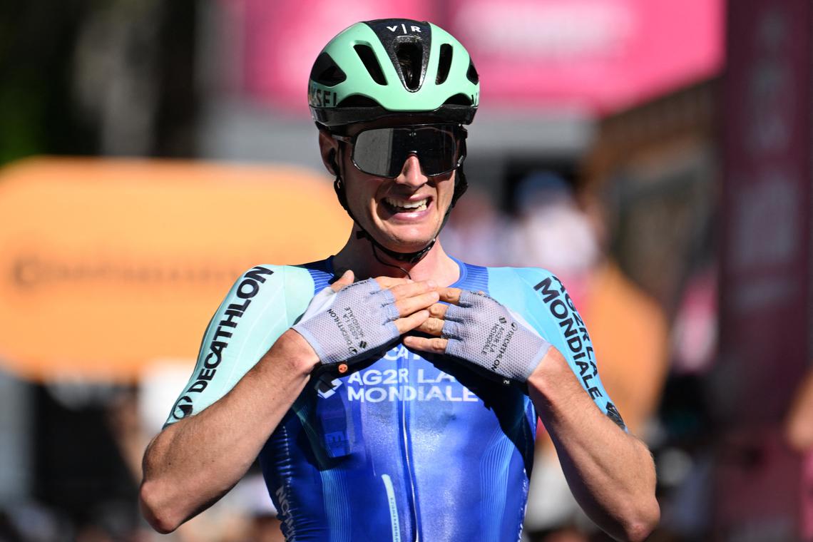 Prodhomme solos to Giro stage 19 win in mountains, Del Toro extends overall lead