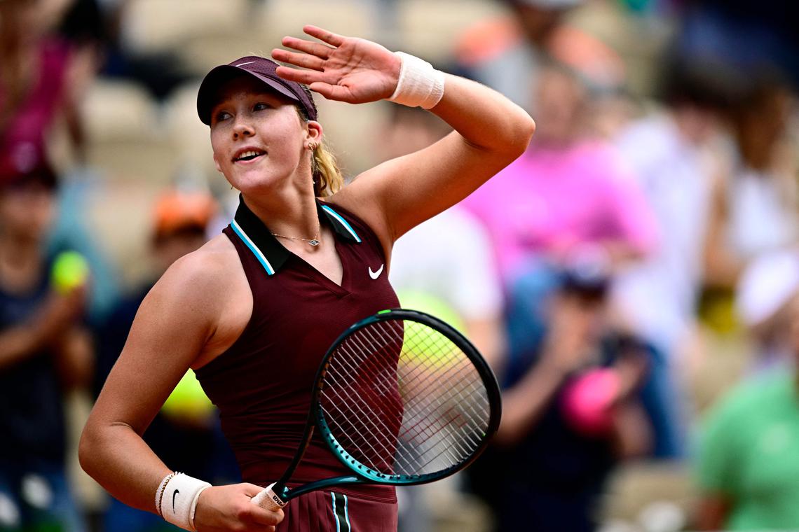 Ruthless Jannik Sinner marches into French Open fourth round