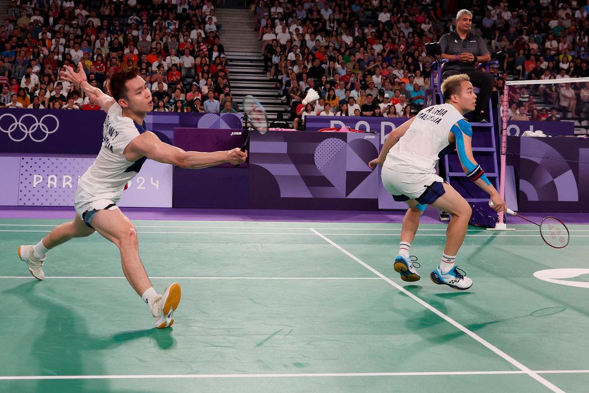 Aaron-Wooi Yik win all-Malaysian clash to reach Singapore Open semis