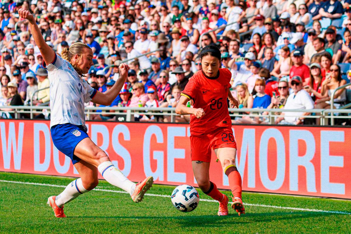 US women cruise past China in friendly win