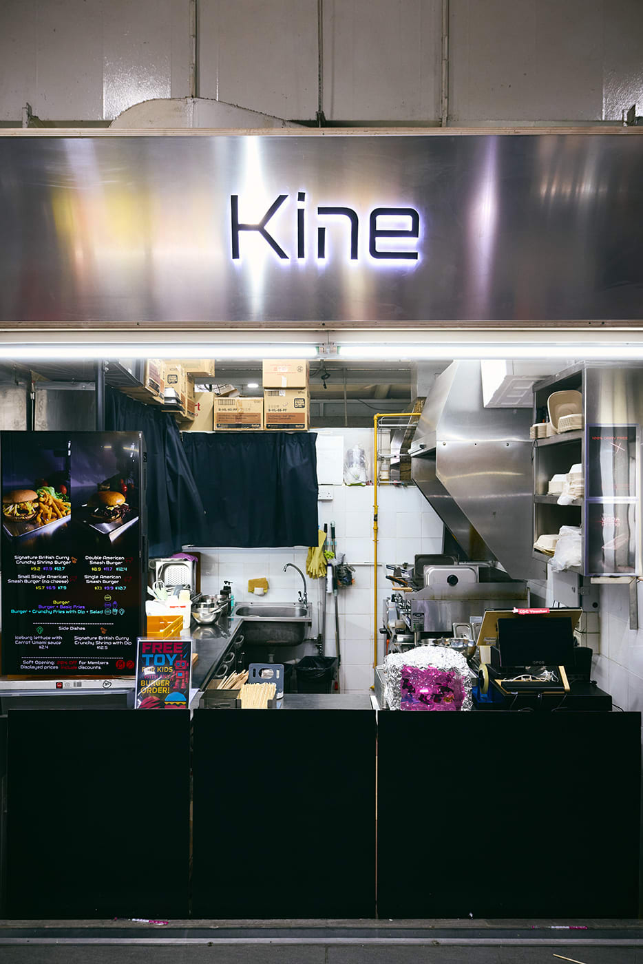 Ex-Pastry Chef Who Made ‘10 Times’ Returns On Tesla Stocks Opens Gourmet Burger Stall Designed By AI