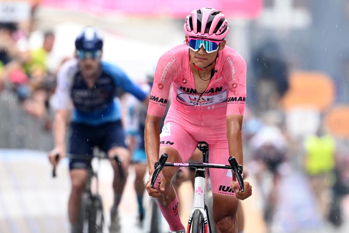 Yates snatches pink jersey from Del Toro on penultimate Giro stage