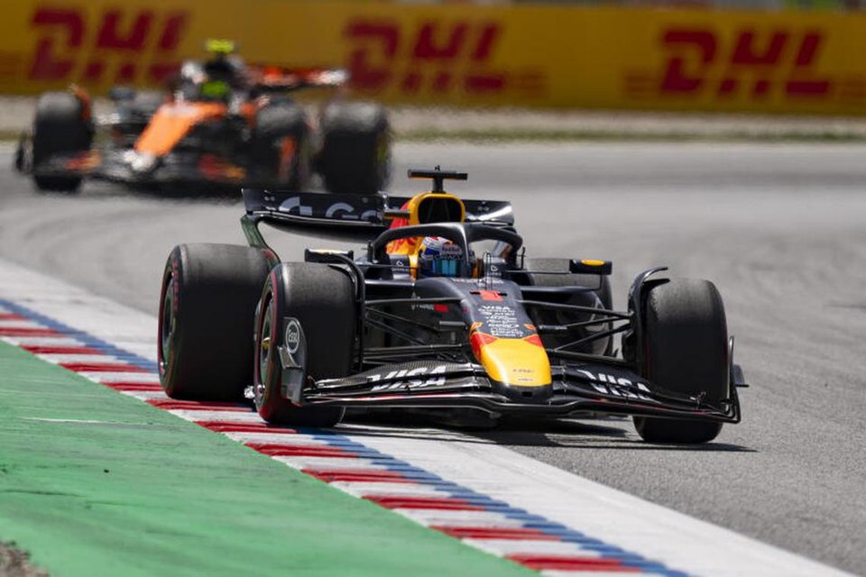 Verstappen one point from a race ban after clash with Russell in Spanish Grand Prix
