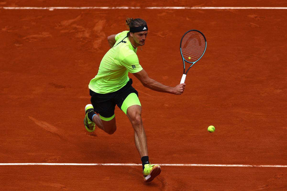 Zverev reaches seventh French Open quarters after Griekspoor retires