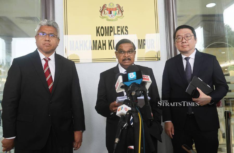 Anwar's lawyers to appeal High Court ruling on constitutional reference