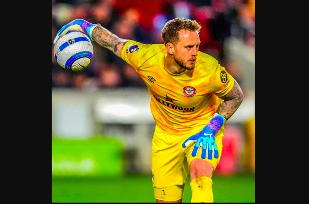 Flekken returns to Bundesliga as Leverkusen’s new No. 1