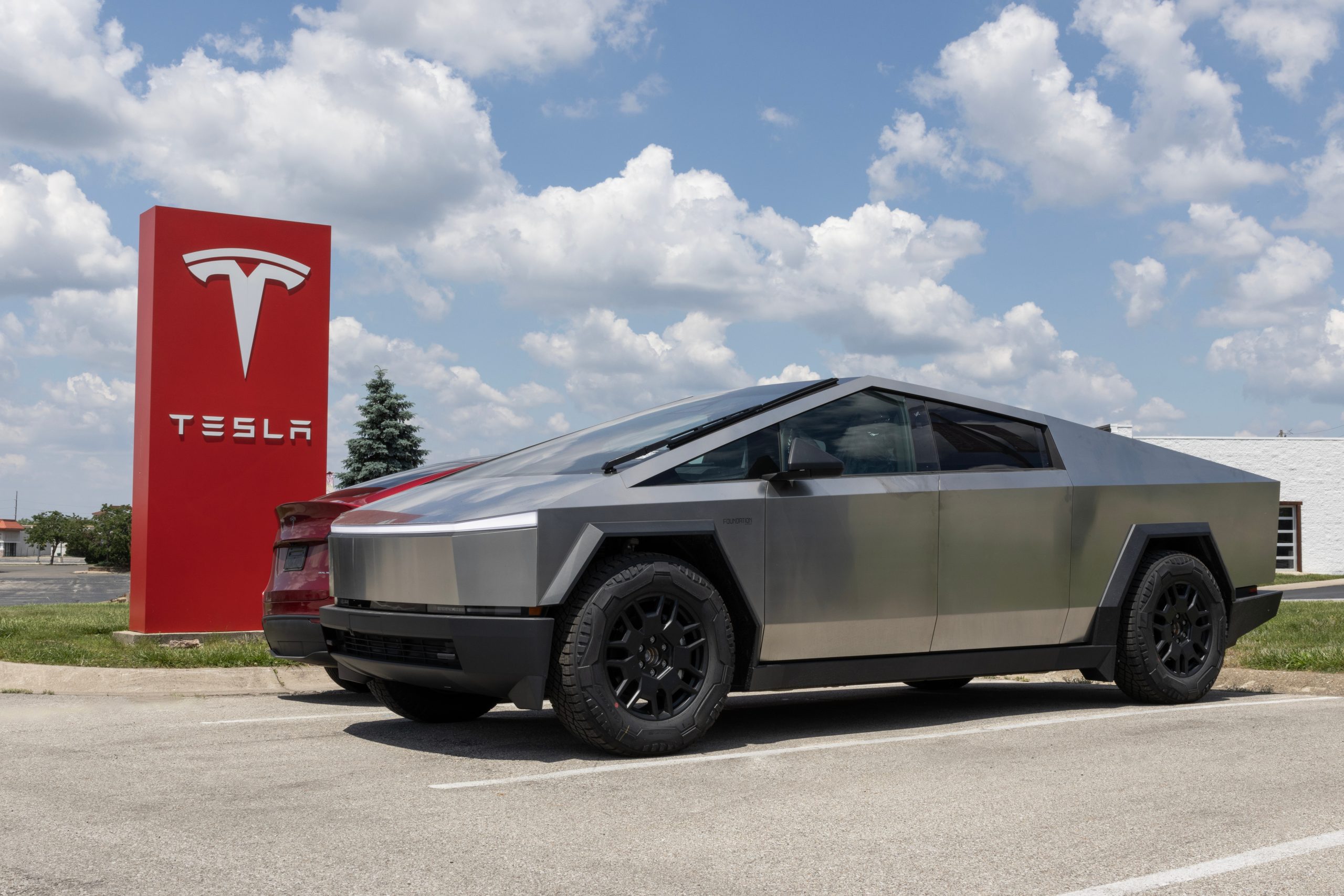 Tesla stock falls after Cybertruck, Model Y production pause