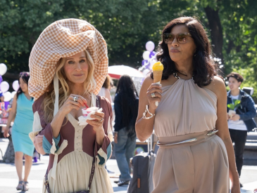 Carrie’s Billowing Hat & All the Most Divisive Fashion Moments From And Just Like That