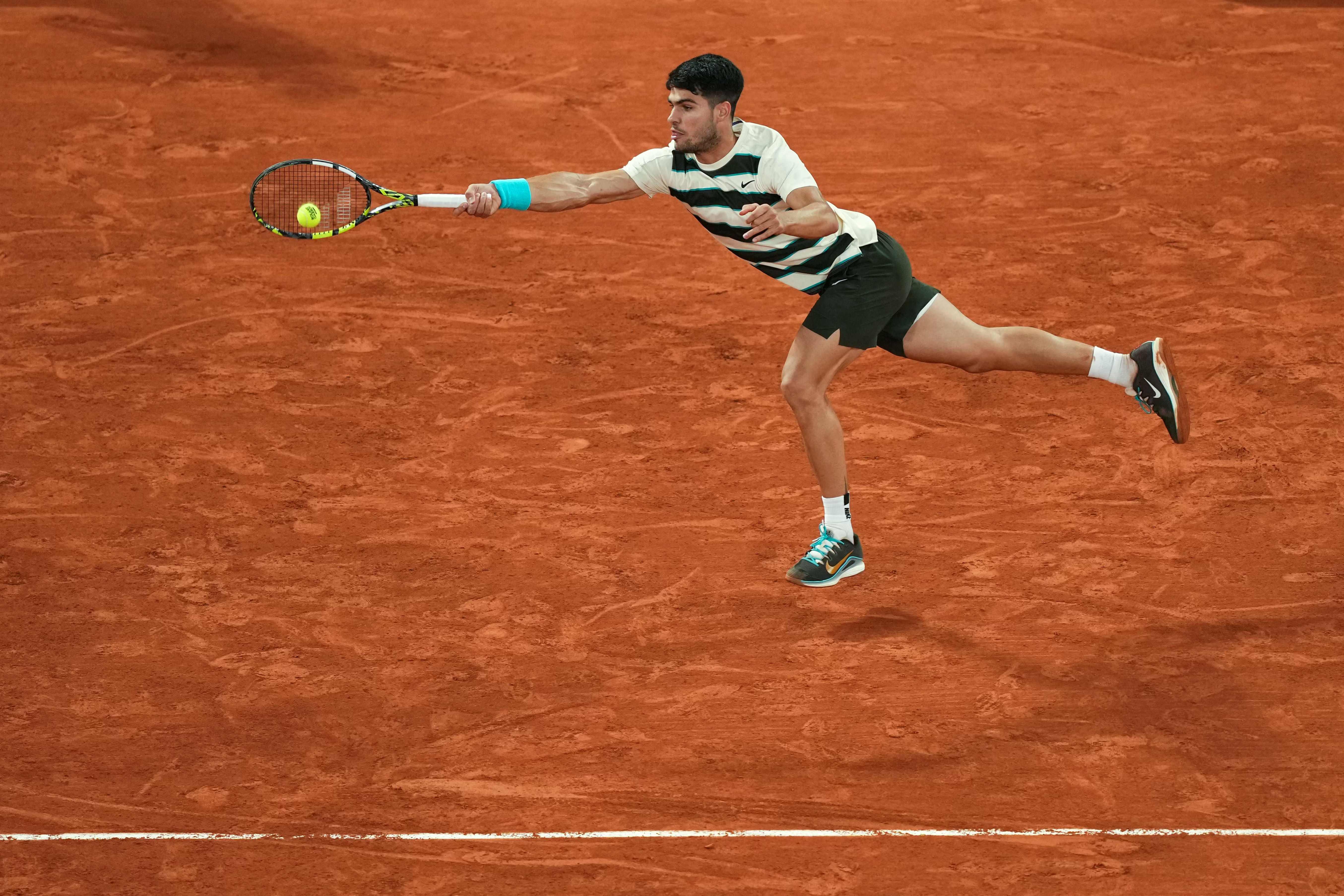 Carlos Alcaraz through to French Open final after Lorenzo Musetti retirement