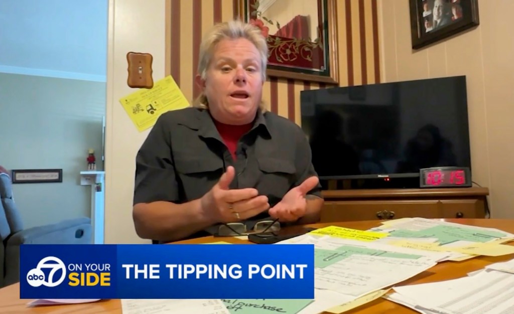 Calif. teacher accidentally leaves $5K tip at vape shop