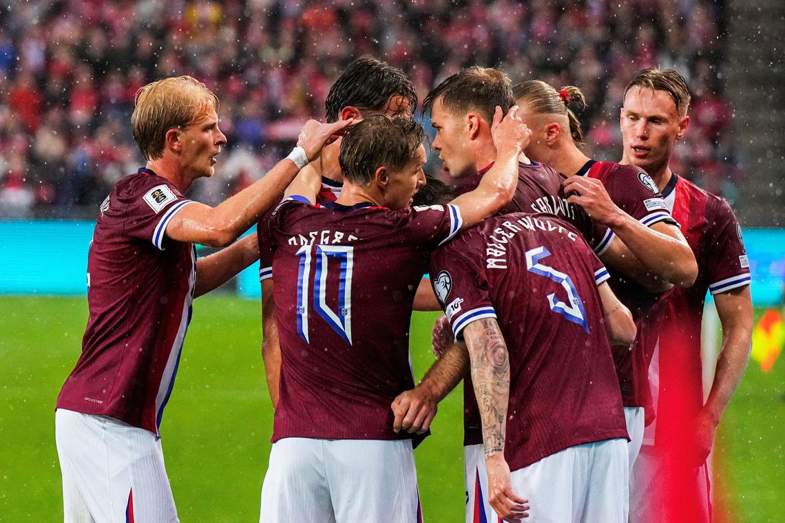 Clinical Norway hand Italy painful 3-0 defeat