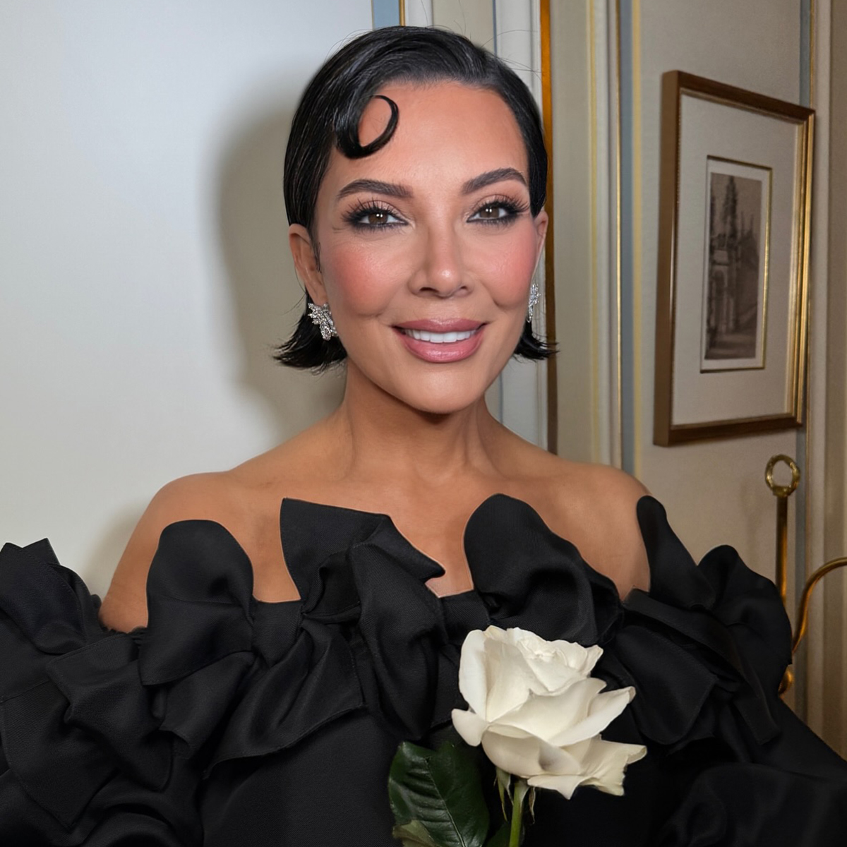 How Kris Jenner Is Turning Her Face Lift Into a Hilarious Business Opportunity