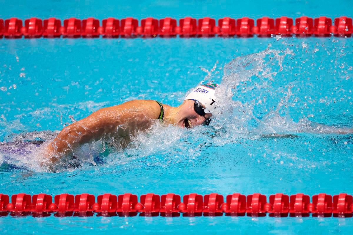 Ledecky holds off Weinstein to win 400 free at US Swimming Championships