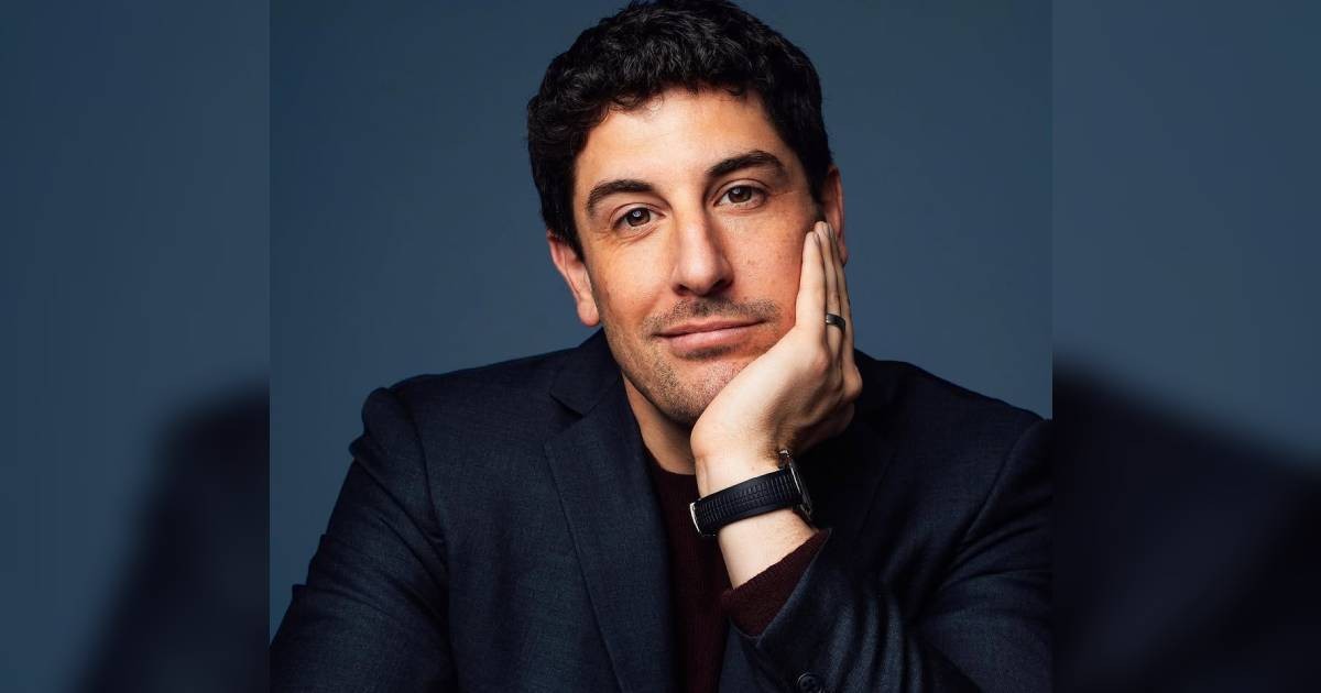 Jason Biggs once climbed into trash bin in desperate search for drugs