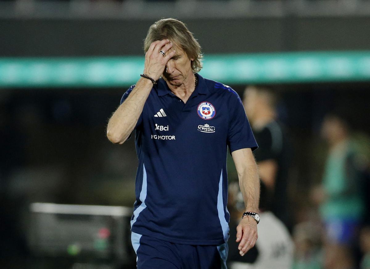 Gareca steps down as Chile coach after failure to qualify for World Cup
