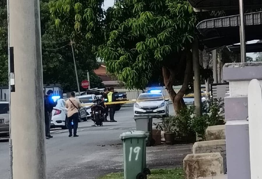 Teacher, son found dead in suspected double murder in Melaka [WATCH]