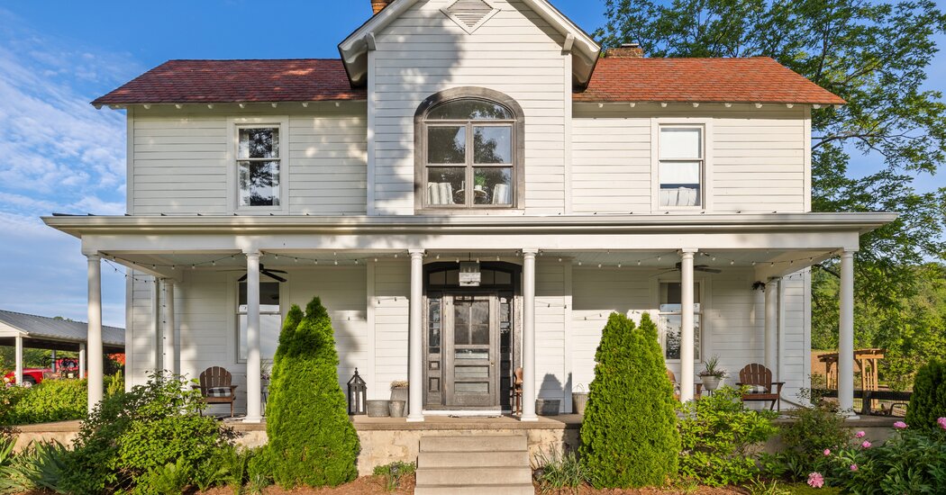 $2.6 Million Homes in Virginia, New York and Illinois