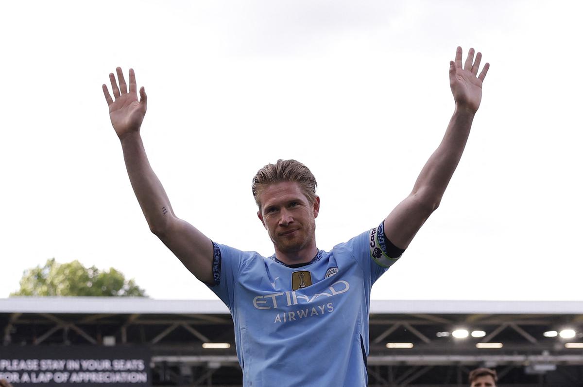 De Bruyne joins Italian champions Napoli after Man City exit