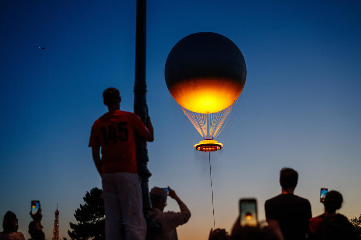 Reinvented Olympic balloon makes Paris comeback