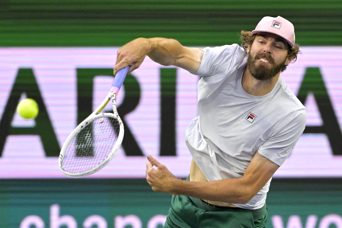 Opelka upsets Medvedev to reach semis in Den Bosch