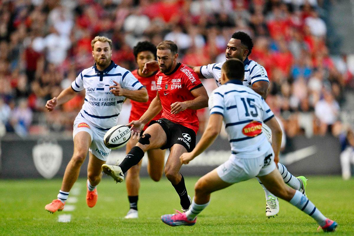 Toulon power past Castres and into Top 14 semi-final