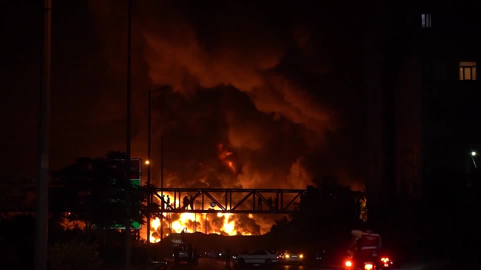 Fire rages at Tehran's shahran oil depot after israeli attack