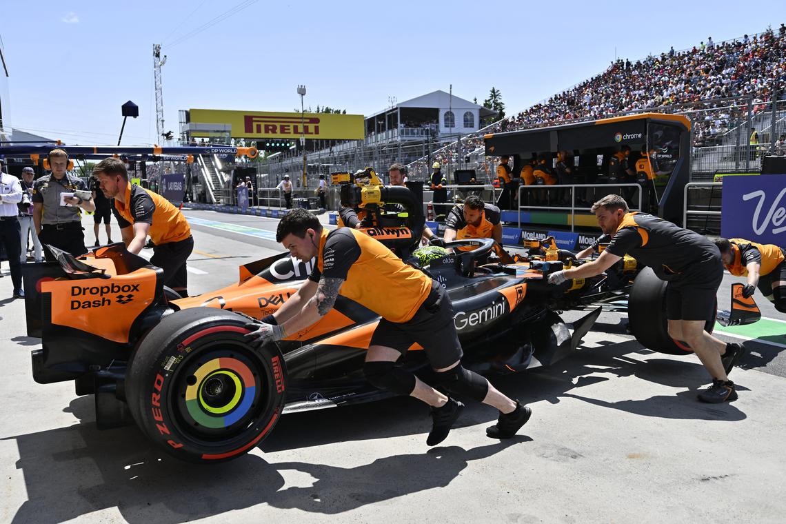 Norris fastest in final practice as Piastri hits the wall