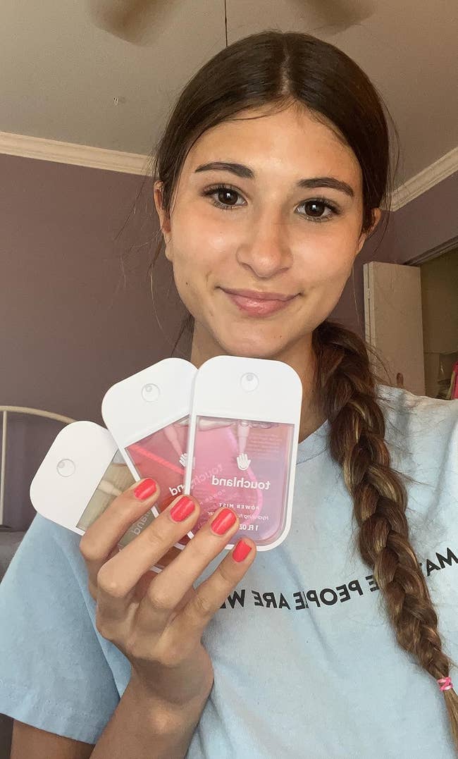 28 Things Small Enough To Fit In Your Purse That You’ll Definitely Want To Have On Hand This Summer