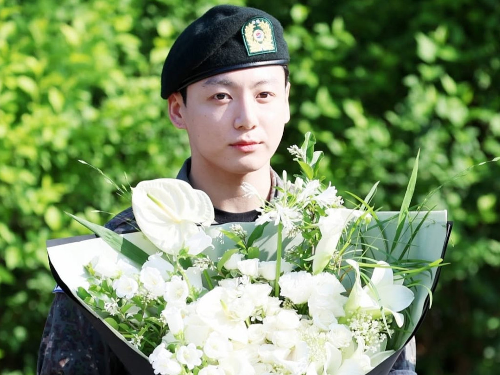 BTS' Jungkook says sorry for "Make Tokyo Great Again" cap
