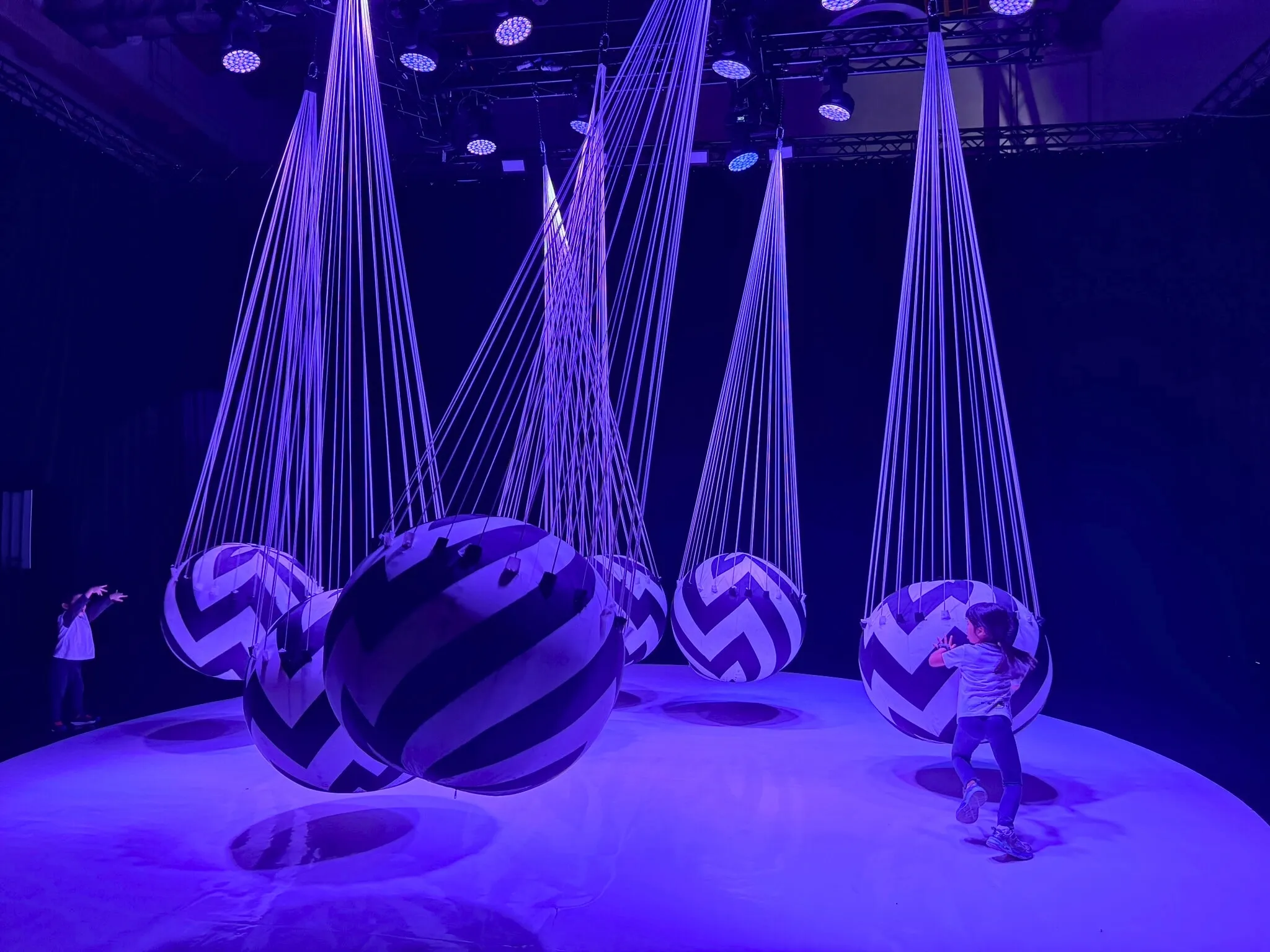 First Look: ‘Pop Air – Art is Inflatable’ by Rome’s Balloon Museum now in Singapore till August 2025