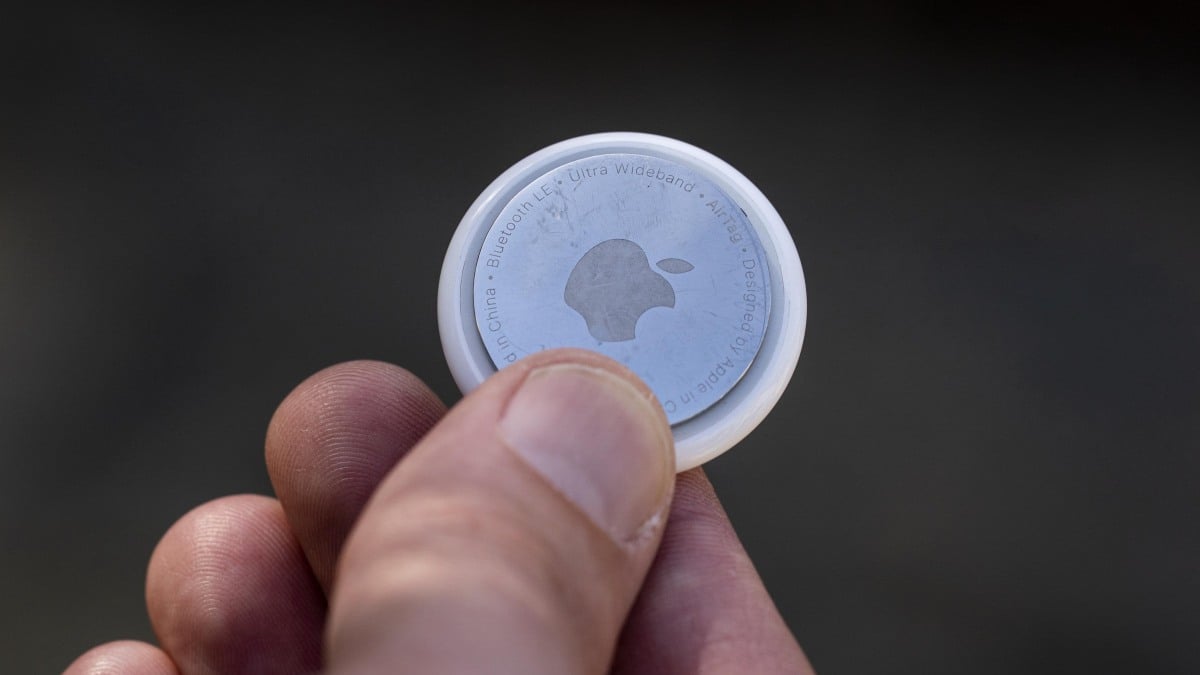 JetBlue adds Apple AirTag luggage tracking