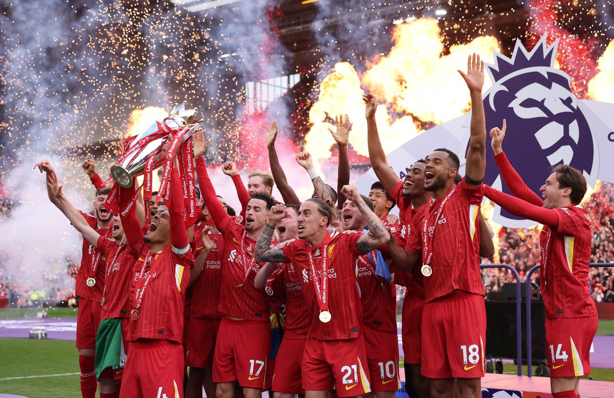 Liverpool begin Premier League title defence against Bournemouth, Arsenal visit Man Utd
