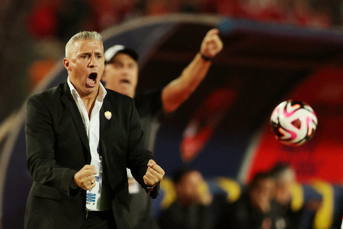 Crespo returns for second spell as Sao Paulo coach