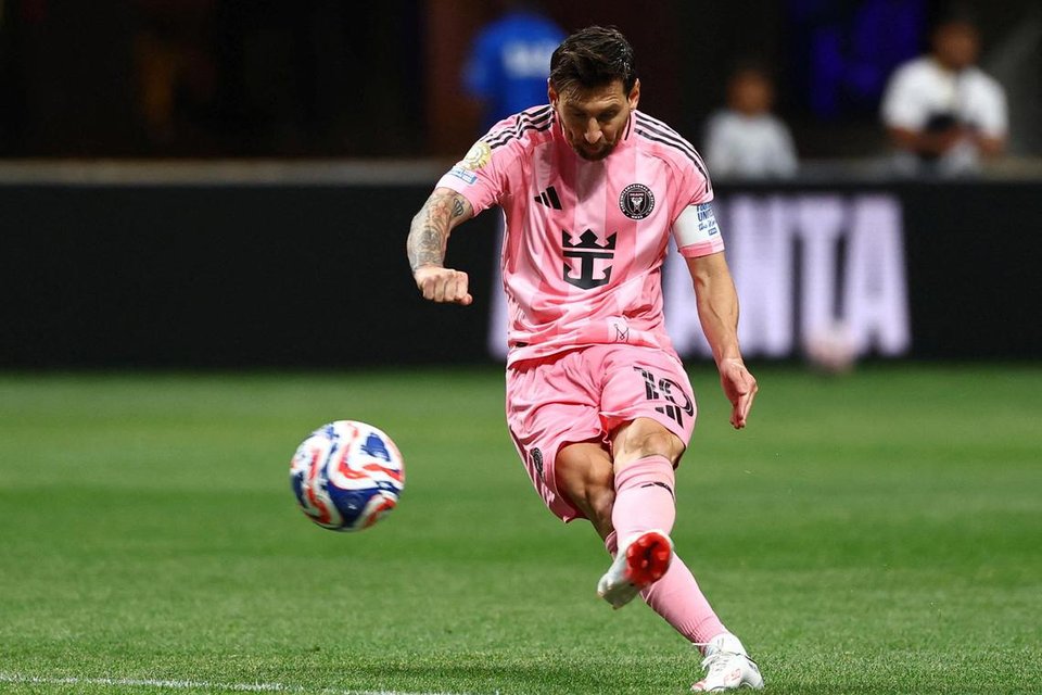 Lionel Messi strikes as Inter Miami stun Porto at Club World Cup