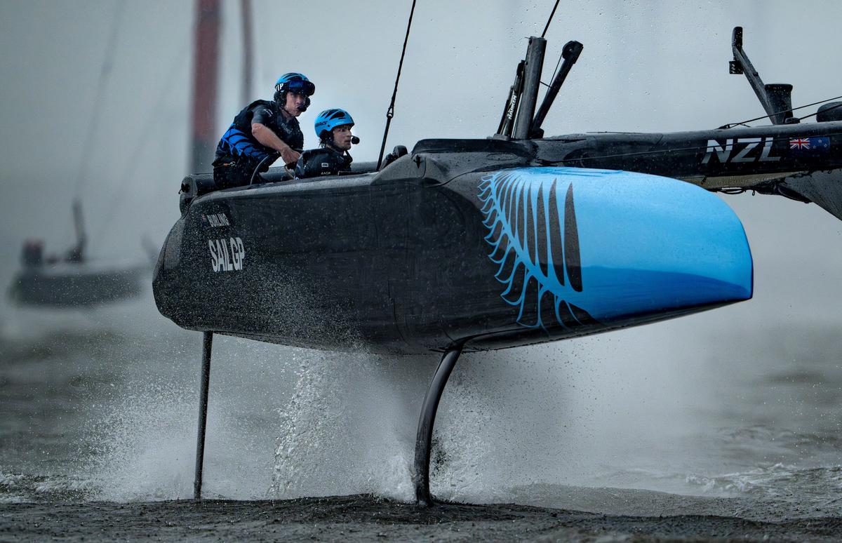 America's Cup-winning skipper Burling joins Luna Rossa after Team NZ split