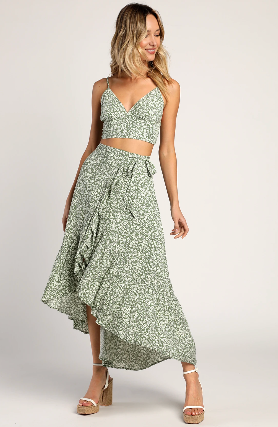 27 Lulus Dresses With Price Tags That’ll Make You Want To Twirl All Day Long