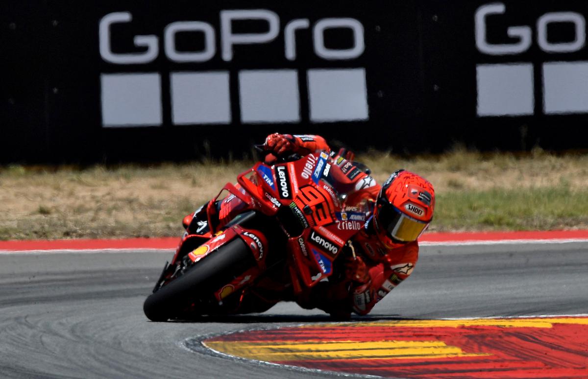 Marc Marquez overcomes poor start to win Italian Grand Prix sprint
