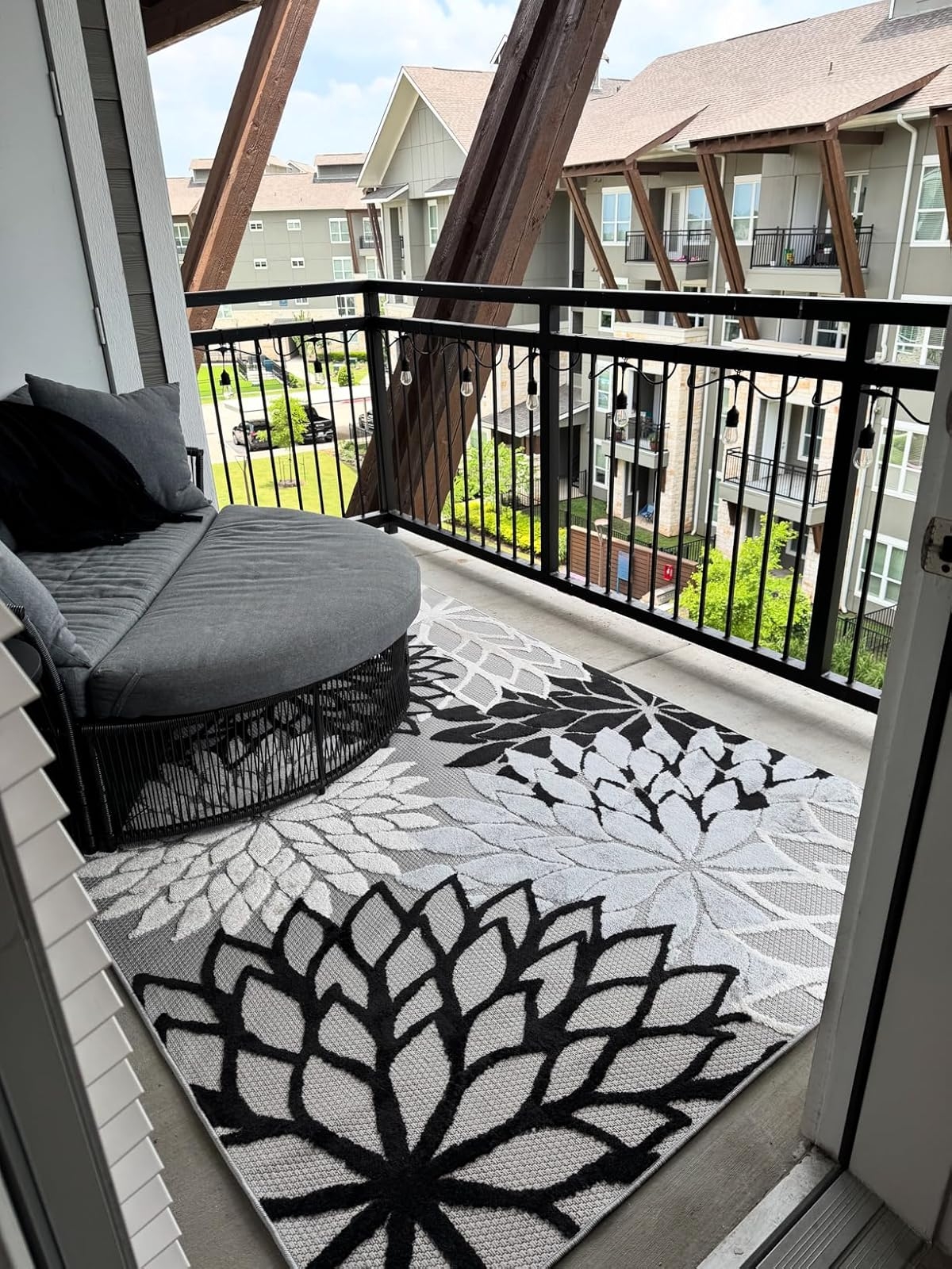 14 Patio Rugs To Upgrade Your Outdoor Space This Summer
