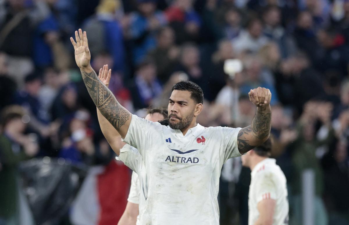 France XV fight back to secure 26-24 win over England XV