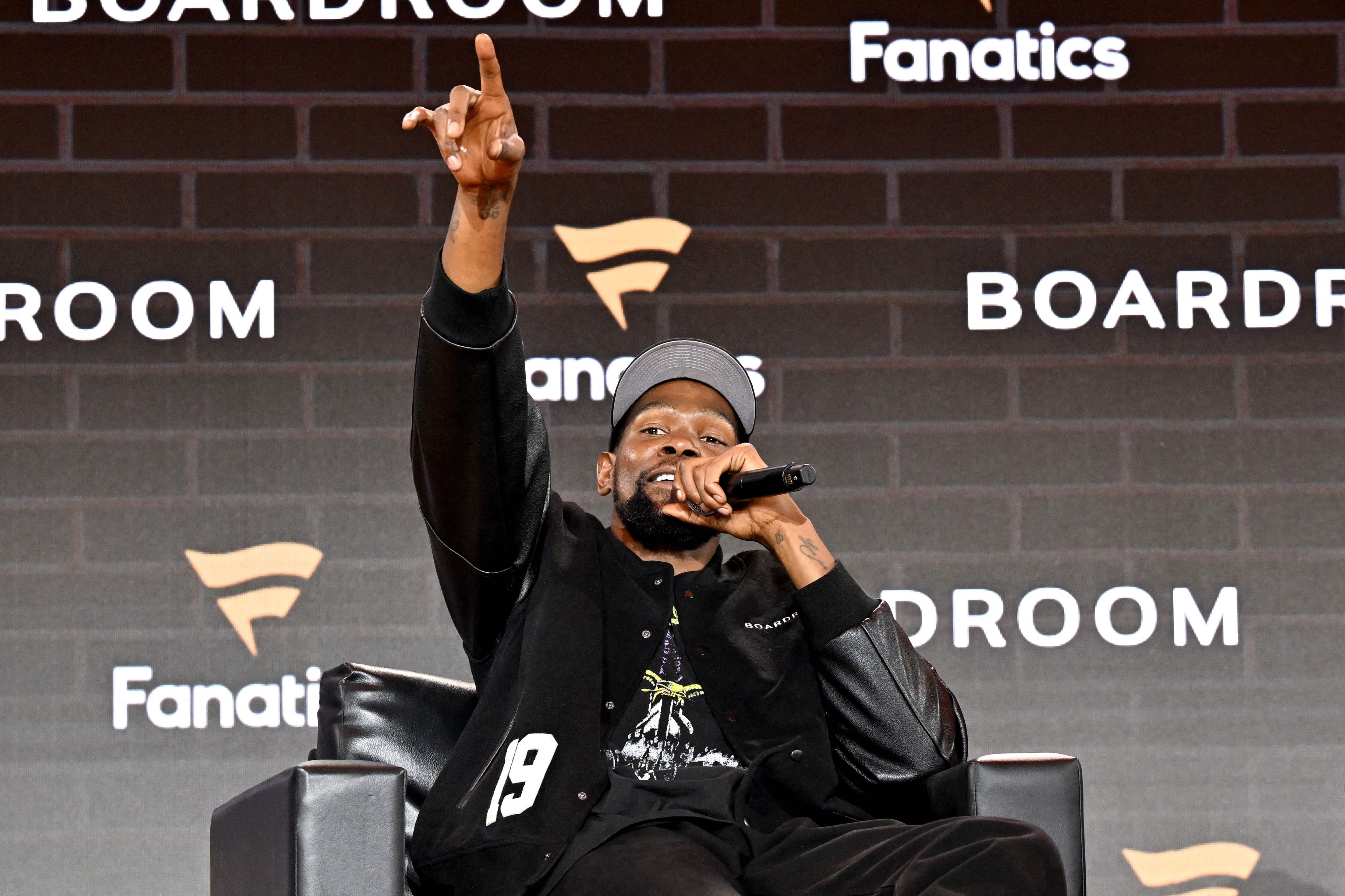 Phoenix Suns trade star forward Kevin Durant to the Houston Rockets