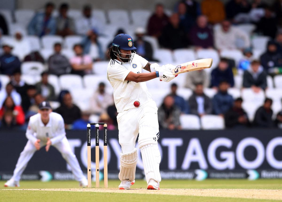 Rahul digs in as India build lead over England